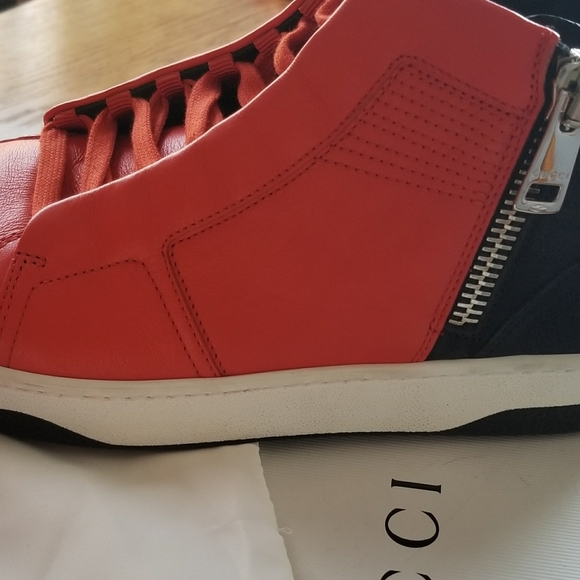 New In Box Gucci High Tops - Picture 12 of 16